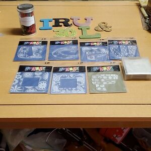 Letters and flowers for crafting